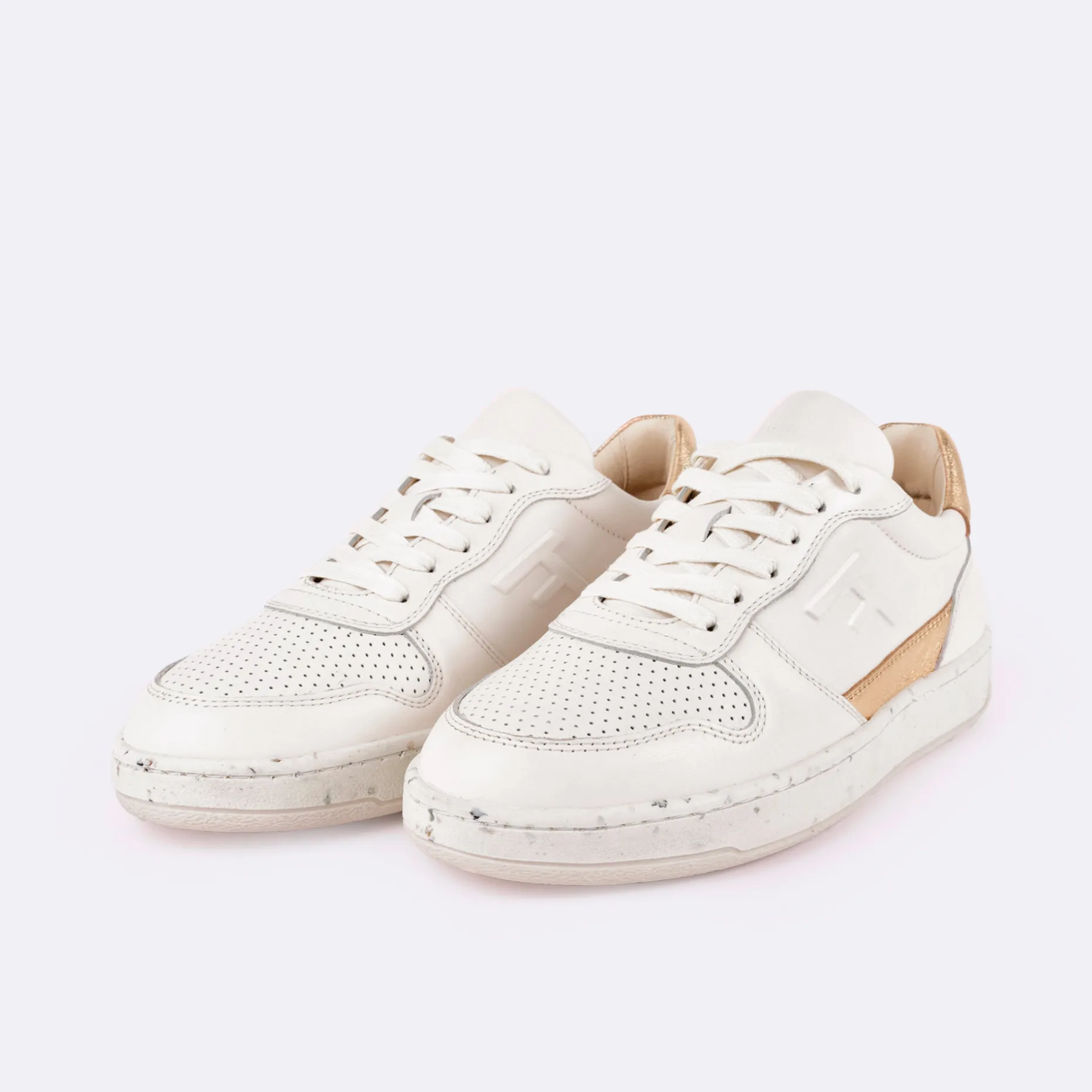 Baskets Creme & Doree