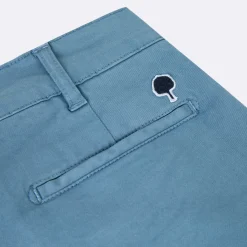 Chino Bleu Clair Coupe Ajustee