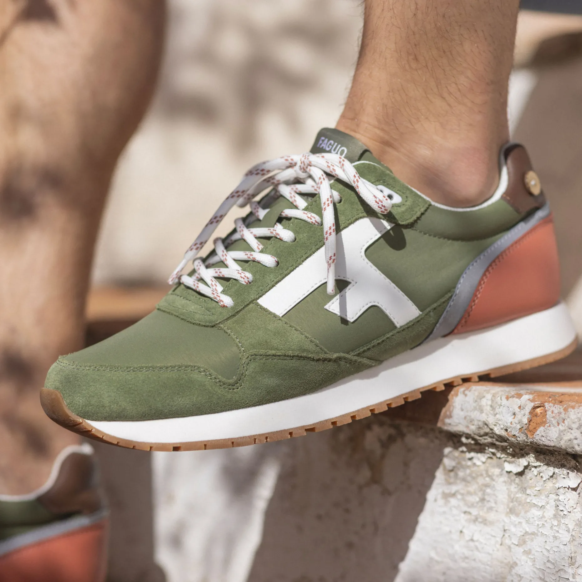 Runnings Kaki & Terracotta