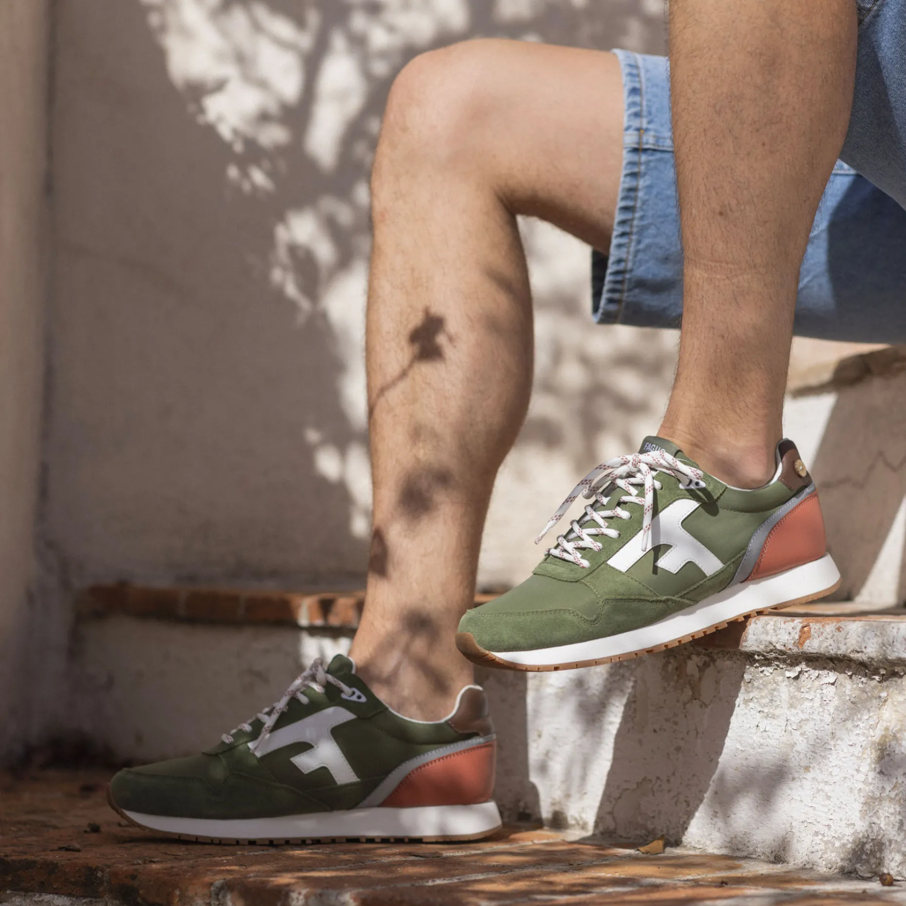 Runnings Kaki & Terracotta